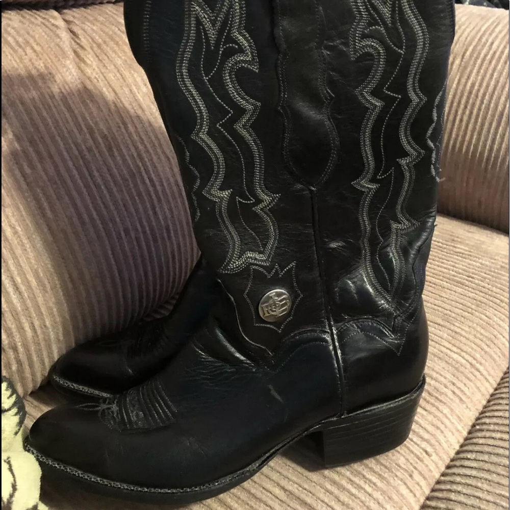 Cowgirl Boots! Lucchese Silver medallion, blk, 9.5
